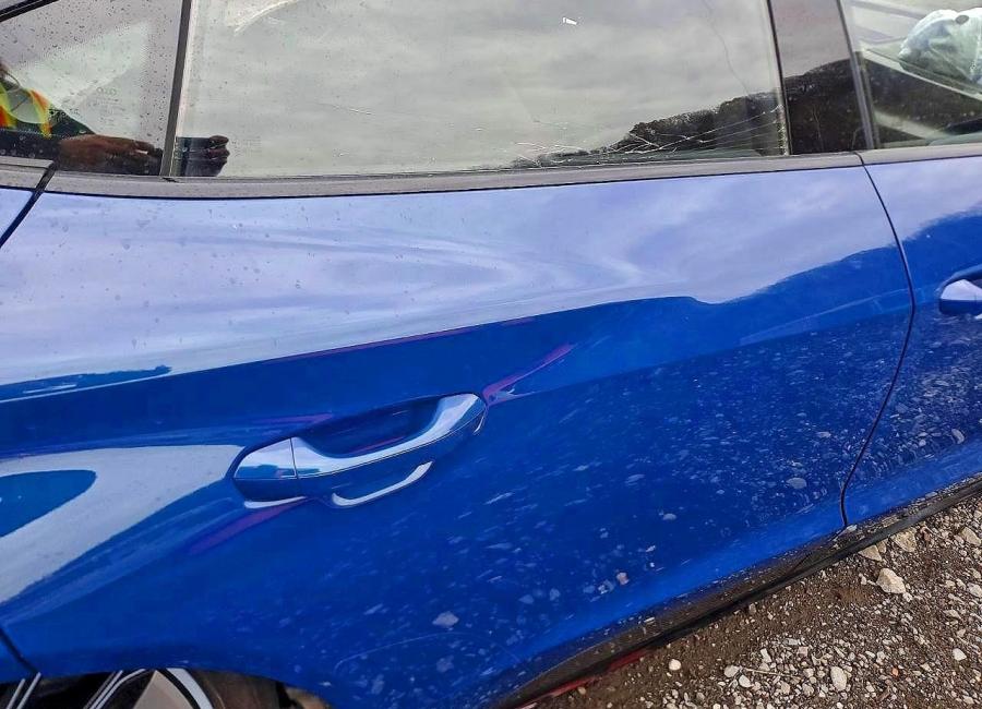 Salvage 2024 Audi Rs E-tron Gt in Blue