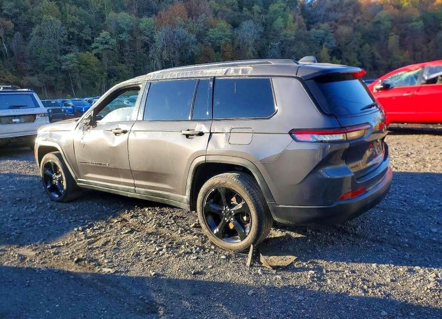 Salvage 2024 Jeep Grand Cherokee L Limited in Black