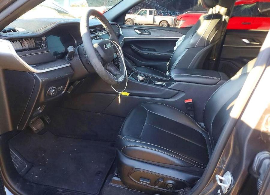 Salvage 2024 Jeep Grand Cherokee L Limited in Black