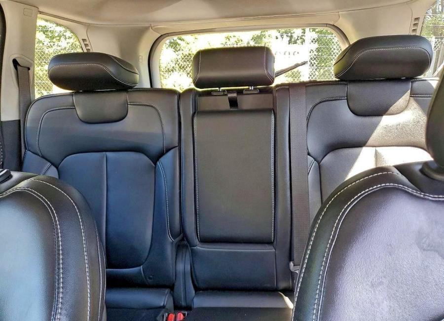 Salvage 2023 Jeep Grand Cherokee Limited in Black