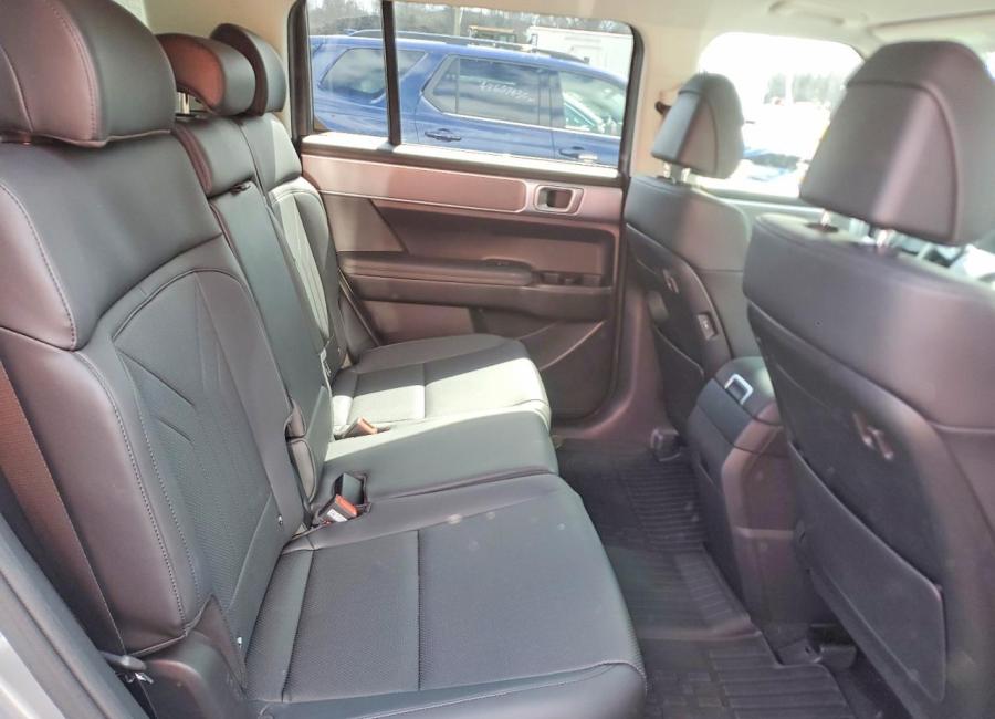 Salvage 2024 Hyundai Santa Fe Hybrid Sel in Gray