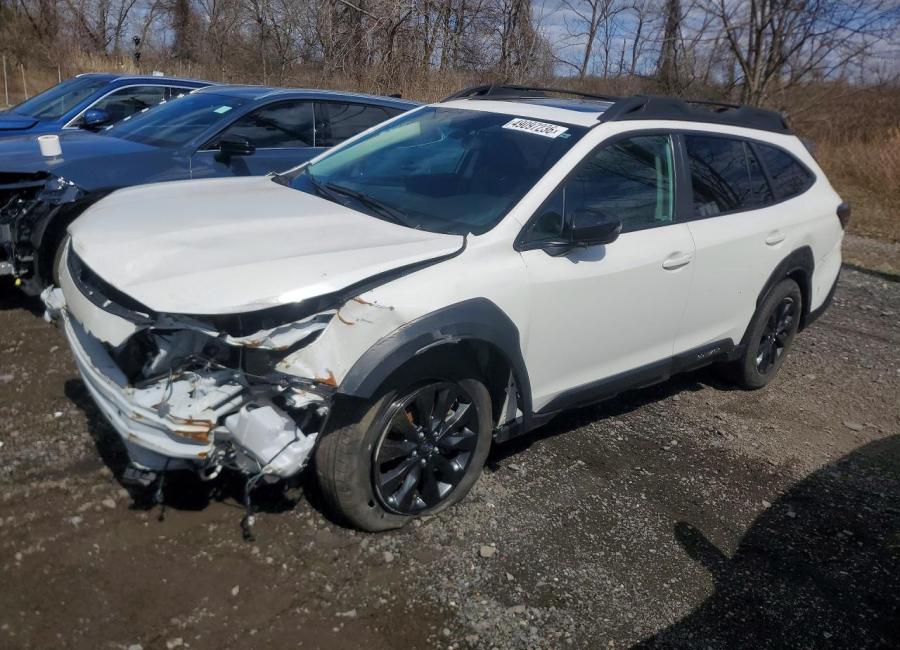 Salvage 2025 Subaru Outback Onyx Edition in White