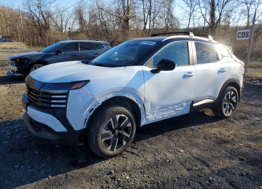 Salvage 2026 Nissan Kicks Sv in White