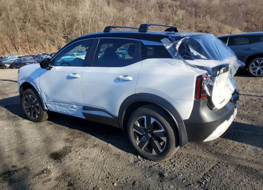 Salvage 2026 Nissan Kicks Sv in White