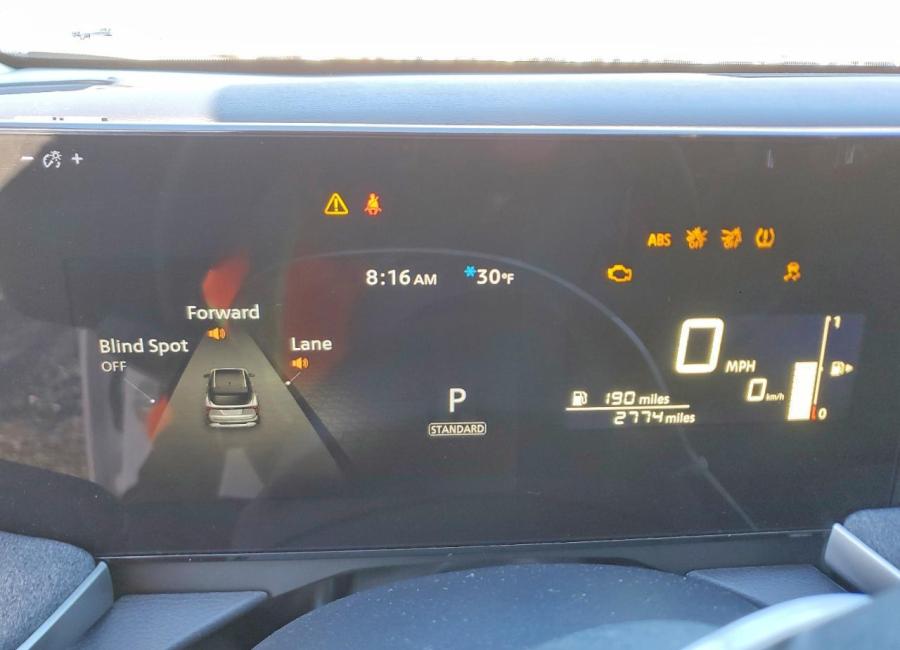 Salvage 2026 Nissan Kicks Sv in White