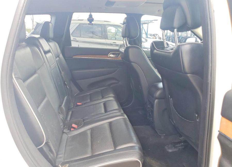 Salvage 2012 Jeep Grand Cherokee Overland in White