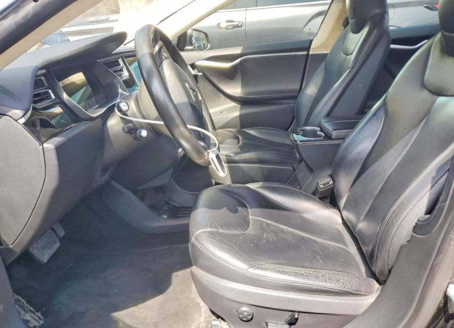 Salvage 2015 Tesla Model S  in Black