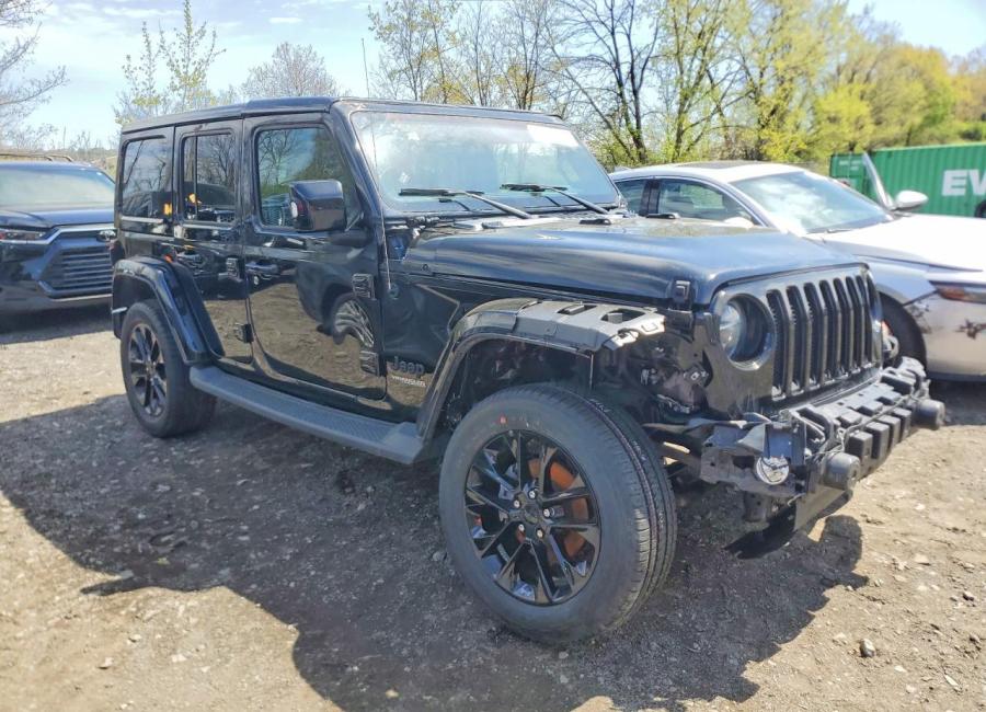 Salvage 2022 Jeep Wrangler Unlimited Sahara in Black