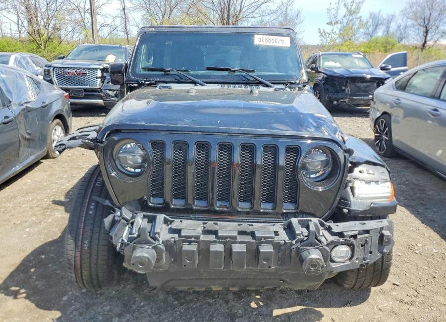 Salvage 2022 Jeep Wrangler Unlimited Sahara in Black