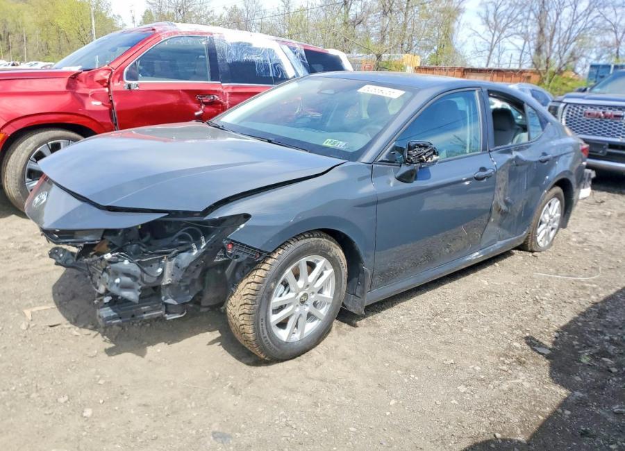 Salvage 2025 Toyota Camry Le in Gray