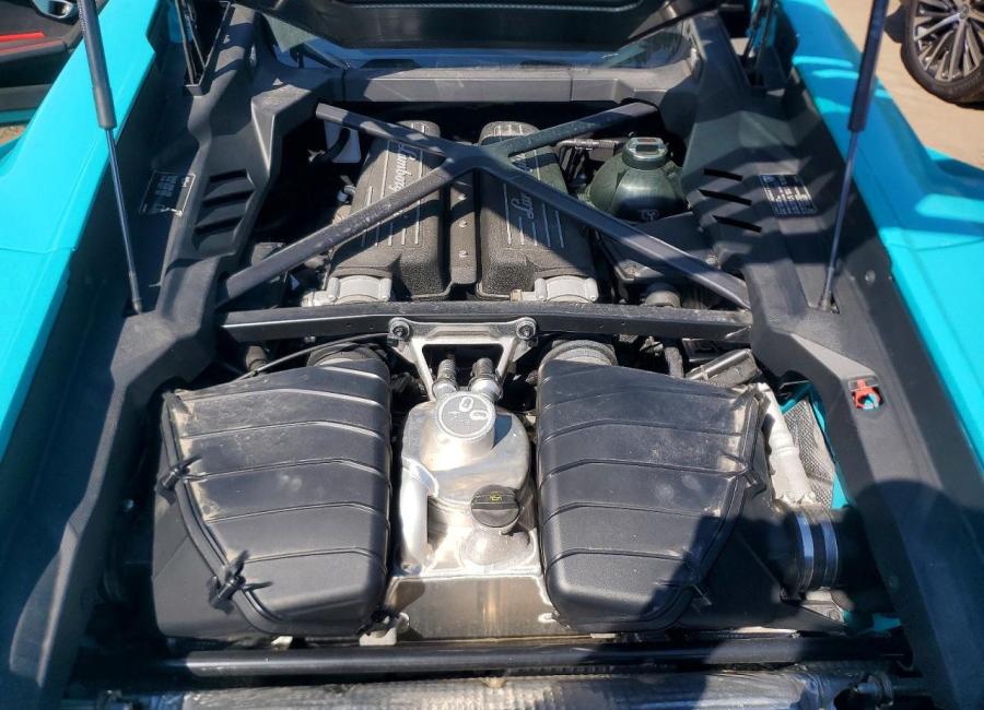 Salvage 2024 Lamborghini Huracan Tecnica in Blue