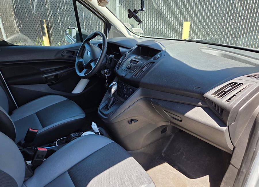 Salvage 2016 Ford Transit Connect in White