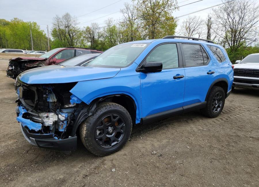 Salvage 2025 Honda Pilot Trailsport in Blue