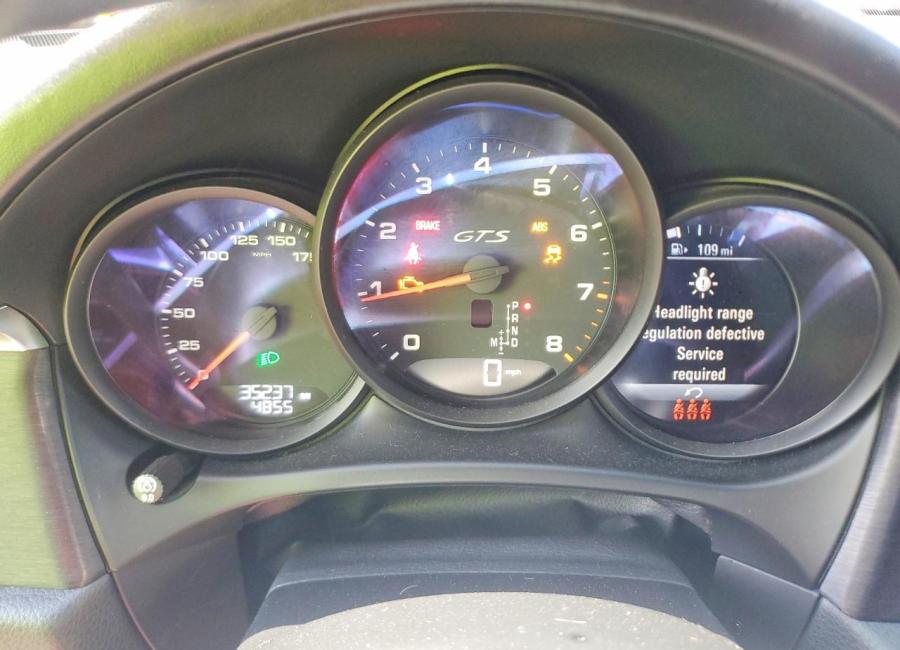 Salvage 2021 Porsche Macan Gts in Black