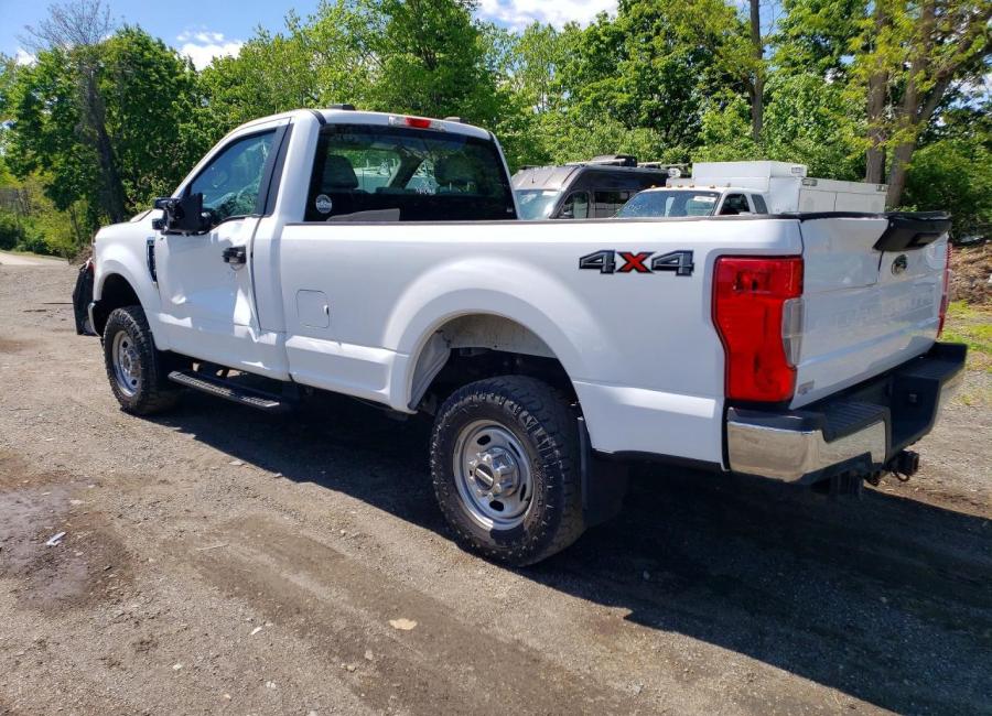 Salvage 2021 Ford F350  in White