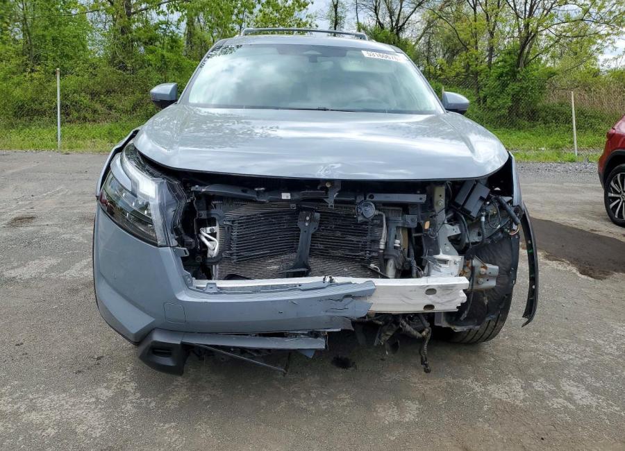 Salvage 2025 Nissan Pathfinder Platinum in Gray
