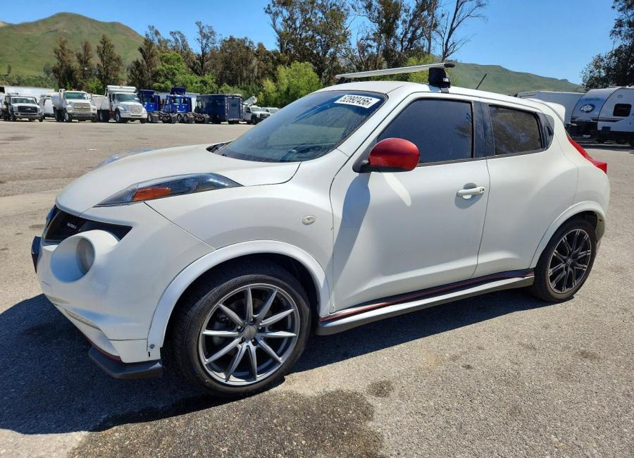 Salvage 2013 Nissan Juke Nismo Awd in White