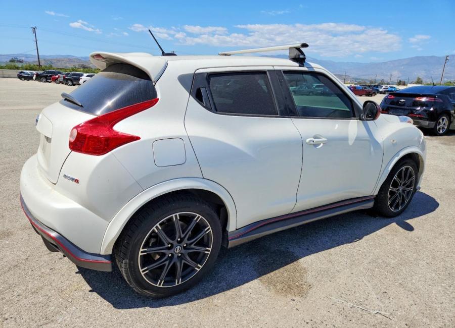 Salvage 2013 Nissan Juke Nismo Awd in White