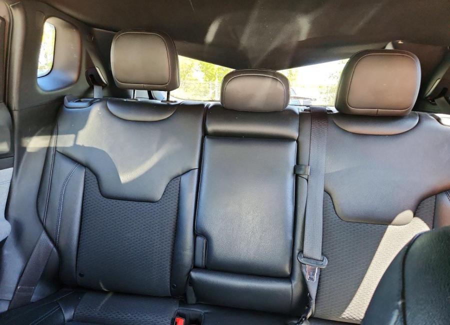 Salvage 2024 Jeep Compass  in Gray