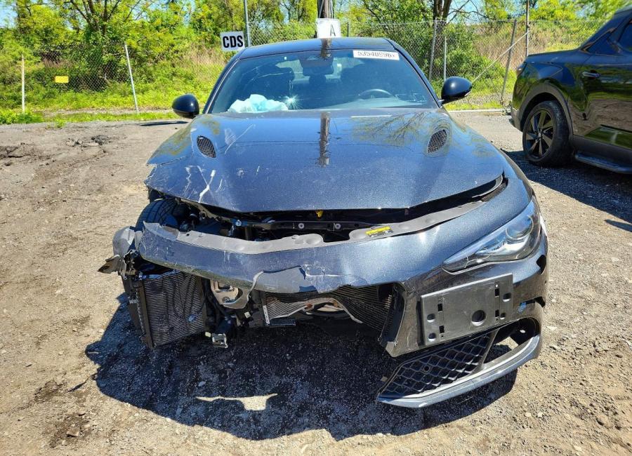 Salvage 2023 Alfa Romeo Giulia Quadrifoglio in Black