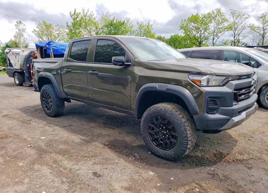 Salvage 2023 Chevrolet Colorado Trail Boss in Brown