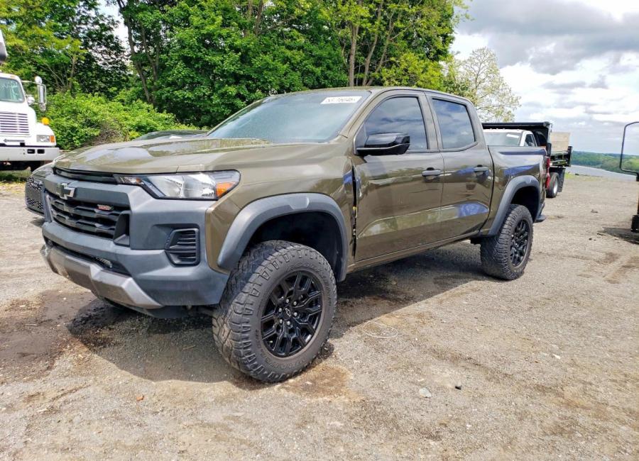 Salvage 2023 Chevrolet Colorado Trail Boss in Brown