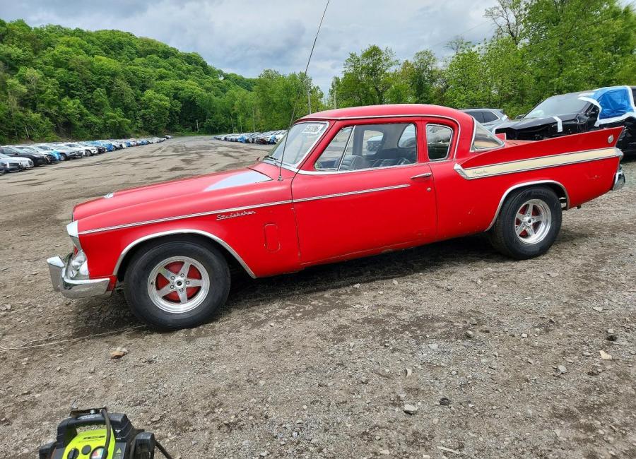 Salvage 1961 Studebaker Hawk  in Red