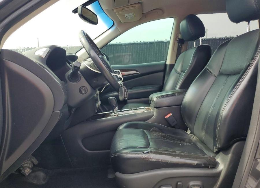 Salvage 2014 Nissan Pathfinder Platinum in Gray
