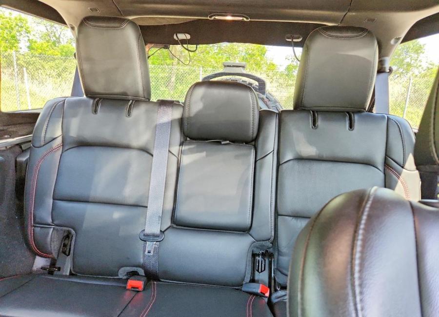 Salvage 2022 Jeep Wrangler Unlimited Rubicon in Gray