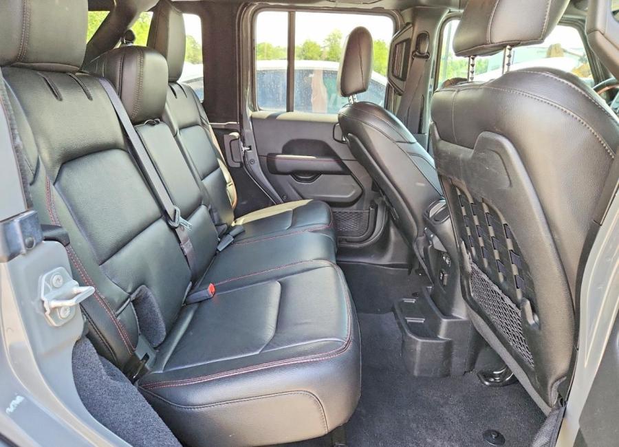 Salvage 2022 Jeep Wrangler Unlimited Rubicon in Gray