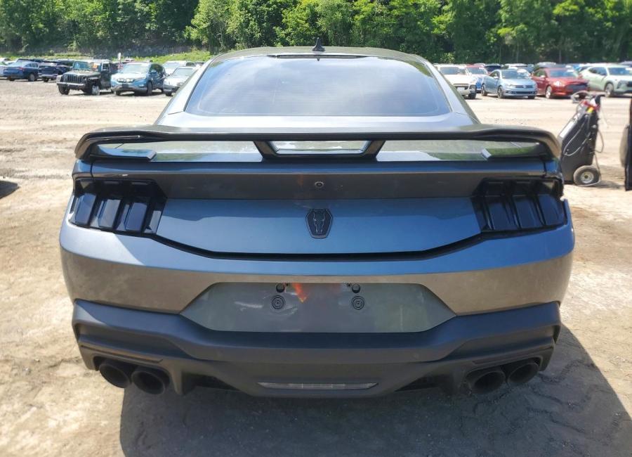 Salvage 2024 Ford Mustang Dark Horse in Gray