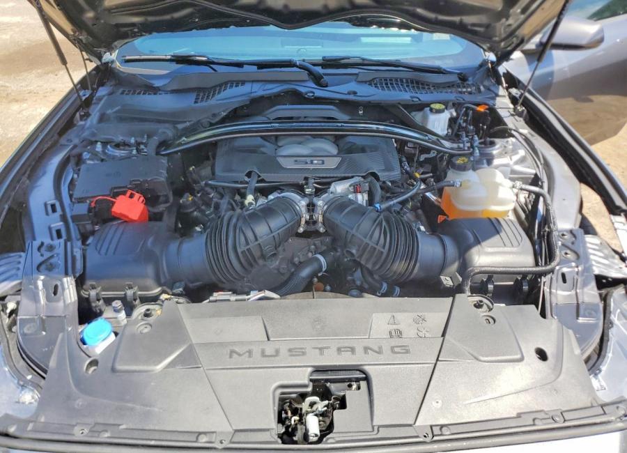 Salvage 2024 Ford Mustang Dark Horse in Gray