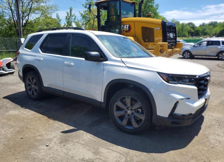 Salvage 2025 Honda Pilot Sport in White