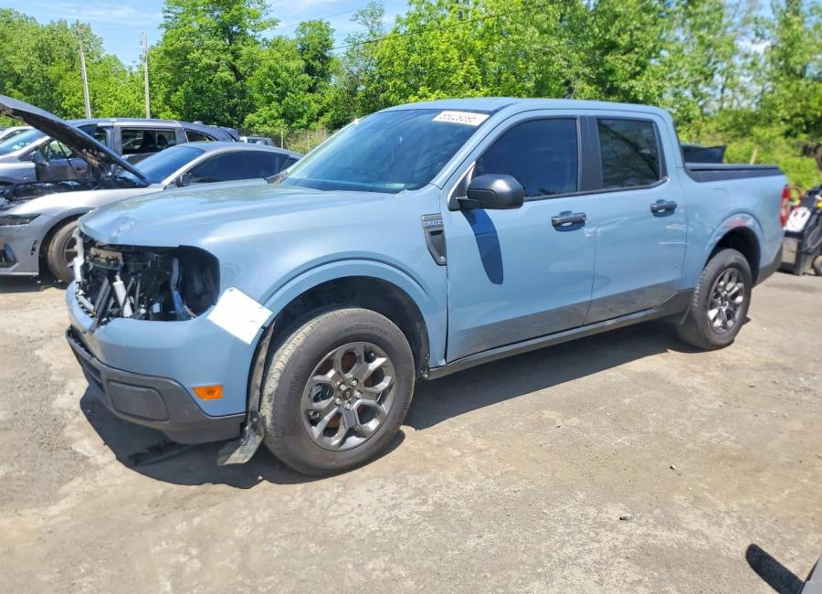 Salvage 2024 Ford Maverick Xlt in Blue