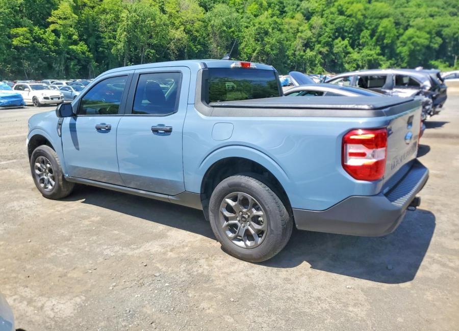 Salvage 2024 Ford Maverick Xlt in Blue