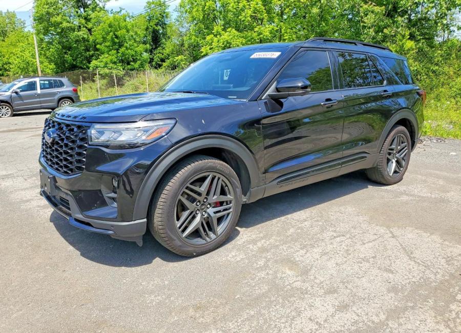 Salvage 2025 Ford Explorer St in Black