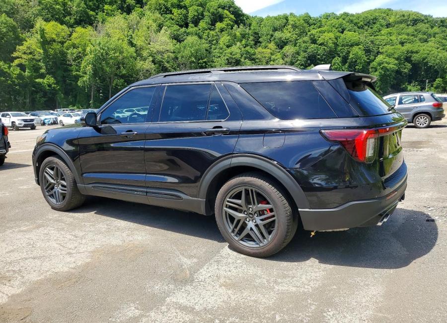 Salvage 2025 Ford Explorer St in Black