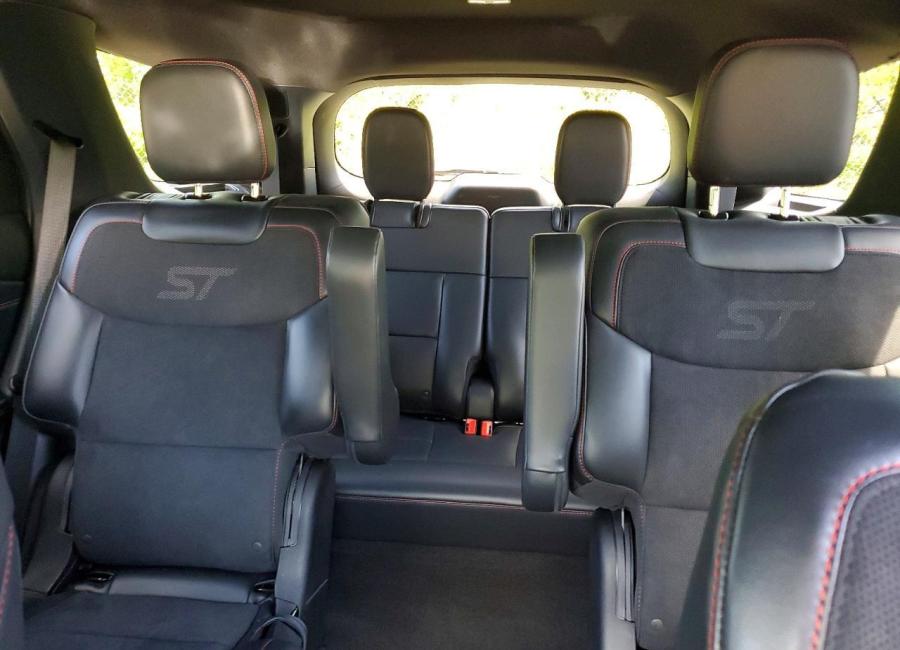 Salvage 2025 Ford Explorer St in Black
