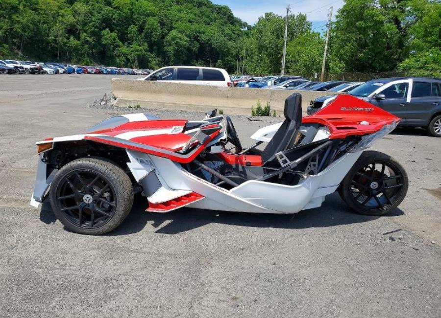 Salvage 2016 Polaris Slingshot Sl in Two Tone