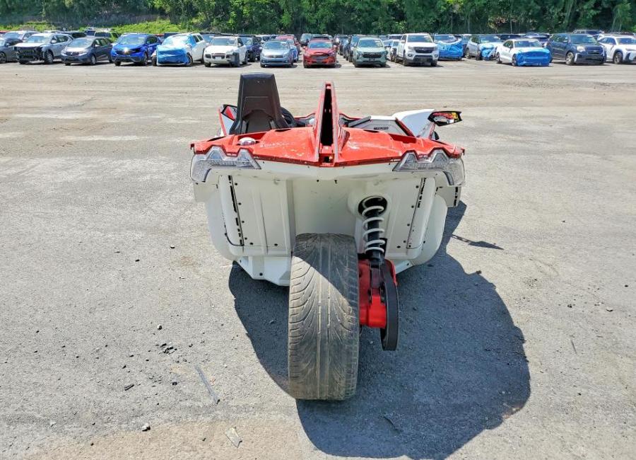Salvage 2016 Polaris Slingshot Sl in Two Tone