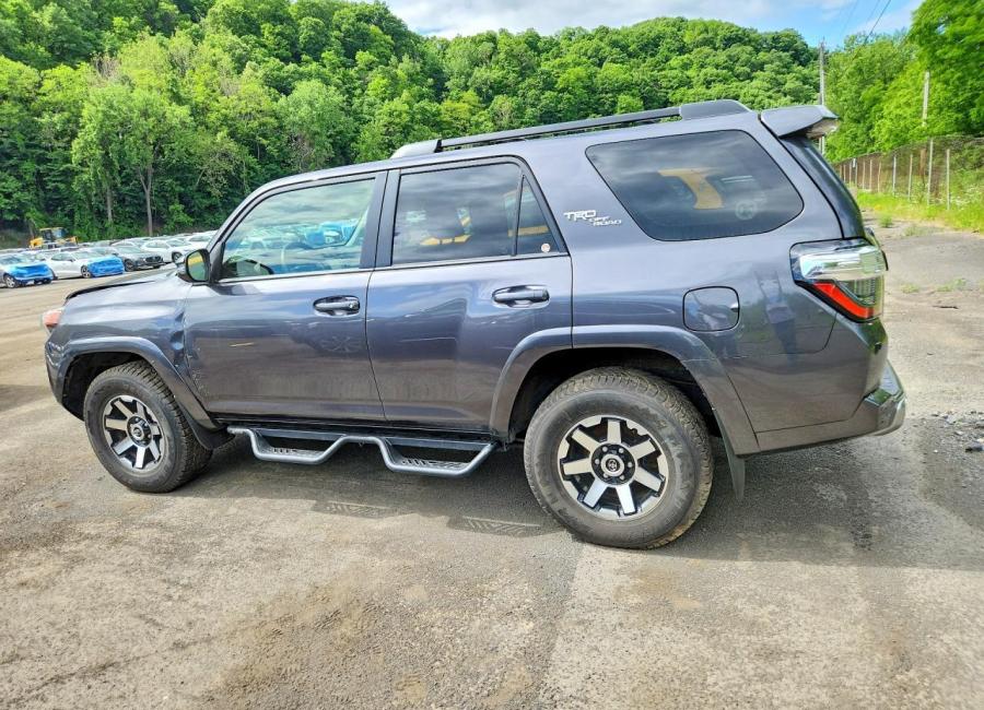 Salvage 2023 Toyota 4runner Trd Off-road Premium in Gray