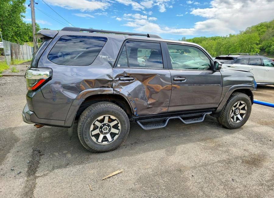 Salvage 2023 Toyota 4runner Trd Off-road Premium in Gray