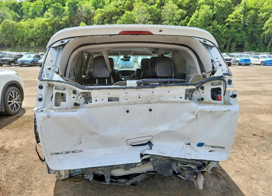 Salvage 2023 Chrysler Pacifica Hybrid Touring L in White