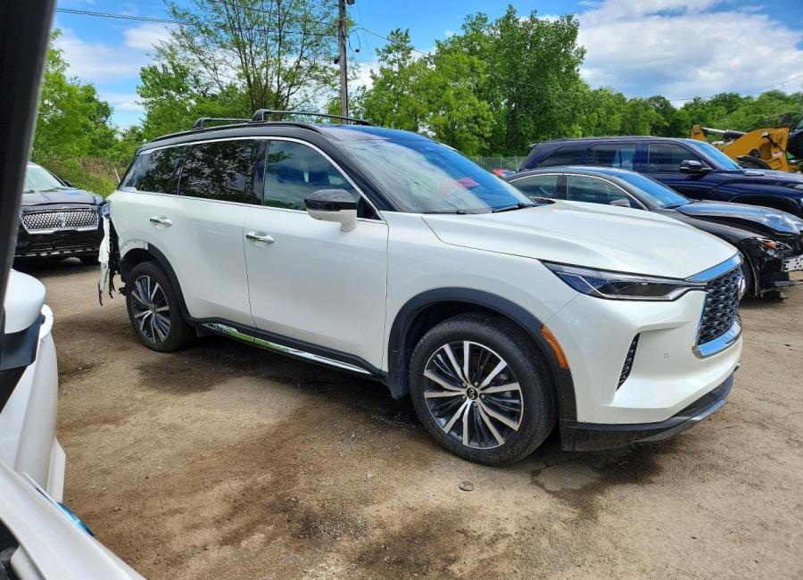 Salvage 2025 Infiniti Qx60 Autograph in White