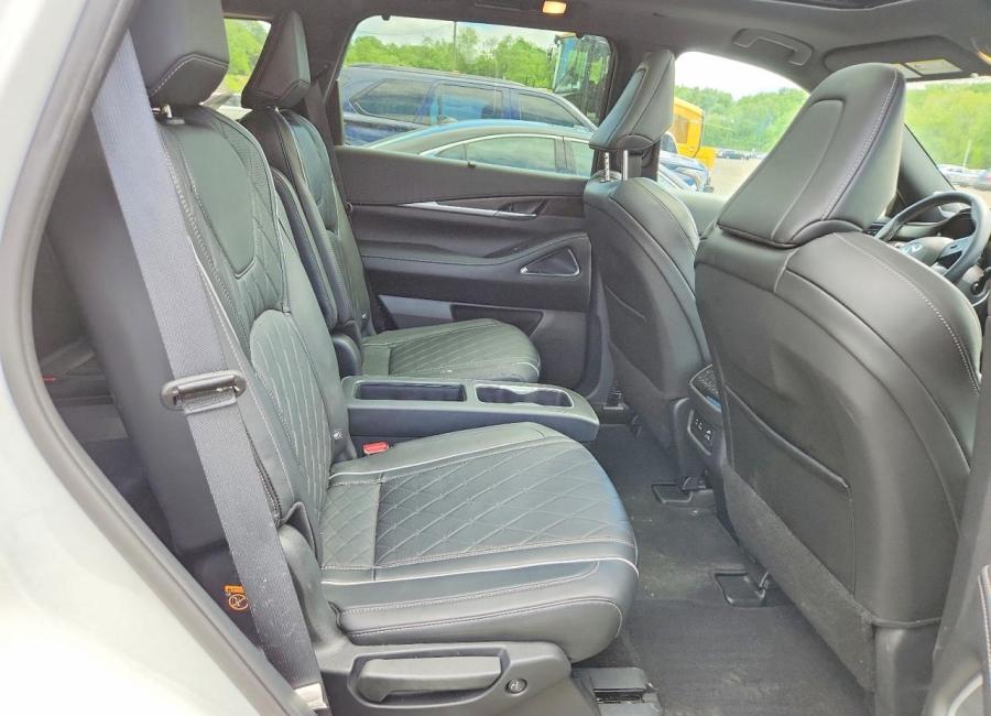 Salvage 2025 Infiniti Qx60 Autograph in White