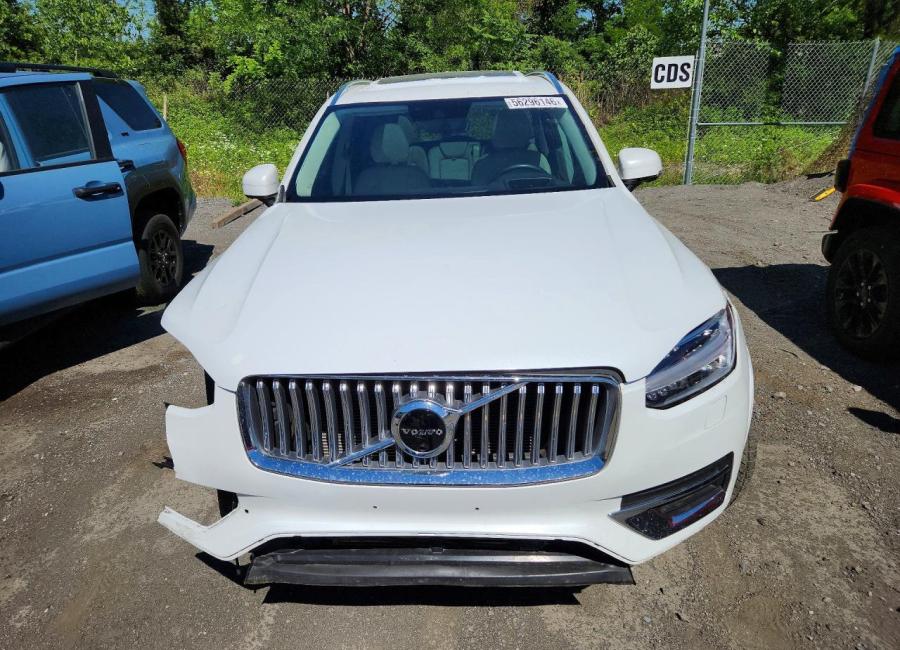 Salvage 2021 Volvo Xc90 T8 Recharge Inscription Express in White