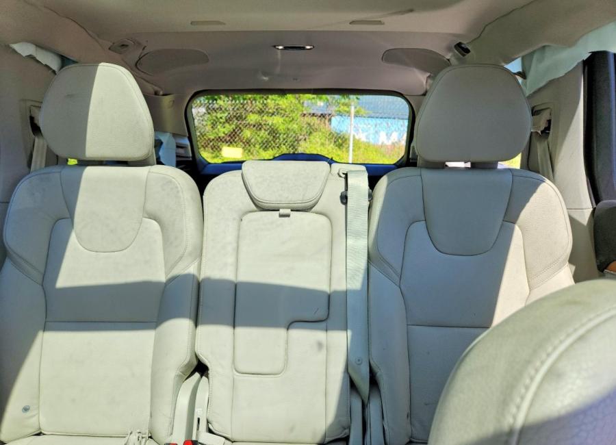 Salvage 2021 Volvo Xc90 T8 Recharge Inscription Express in White
