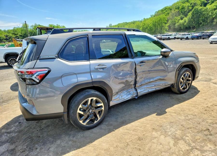 Salvage 2025 Subaru Forester Limited in Blue