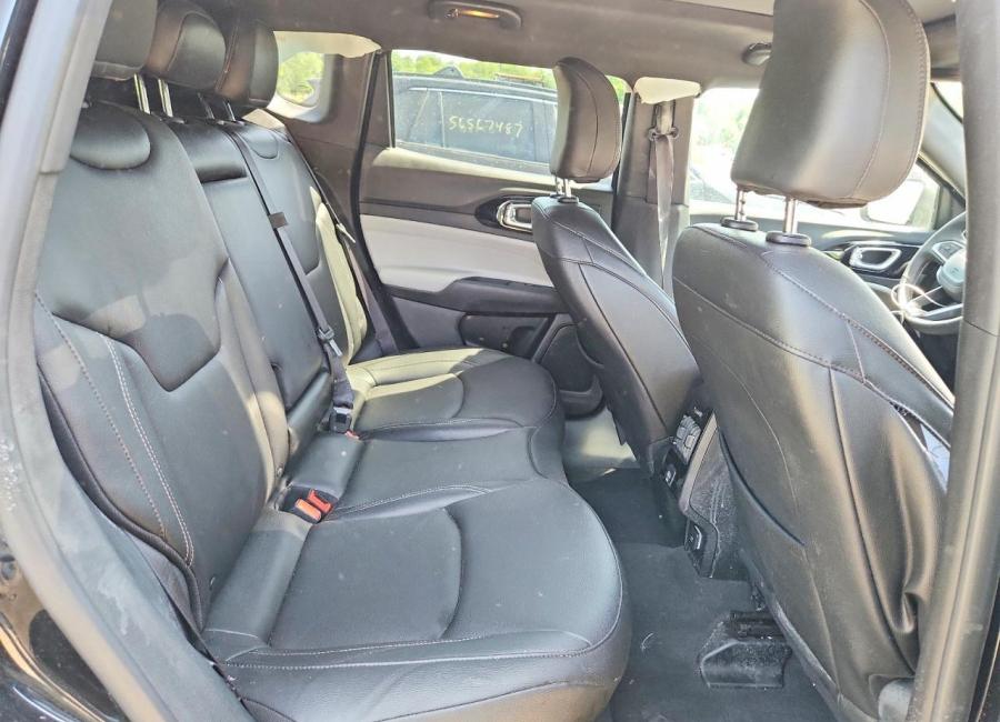 Salvage 2025 Jeep Compass Limited in Black