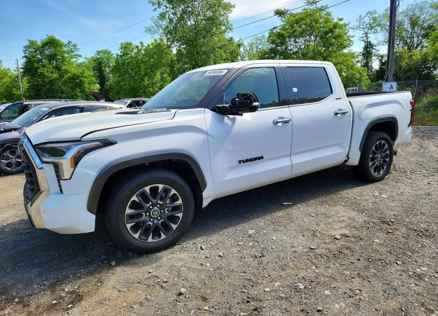 Salvage 2023 Toyota Tundra Limited Hv in White